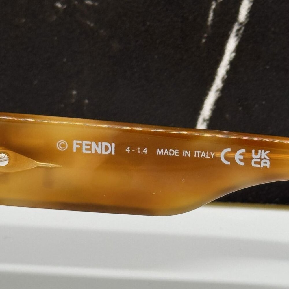NEW FE40130F 55N FENDI SUNGLASSES SHINY LIGHT HAVANA UNISEX EYEWEAR FENDI - Picture 12 of 13